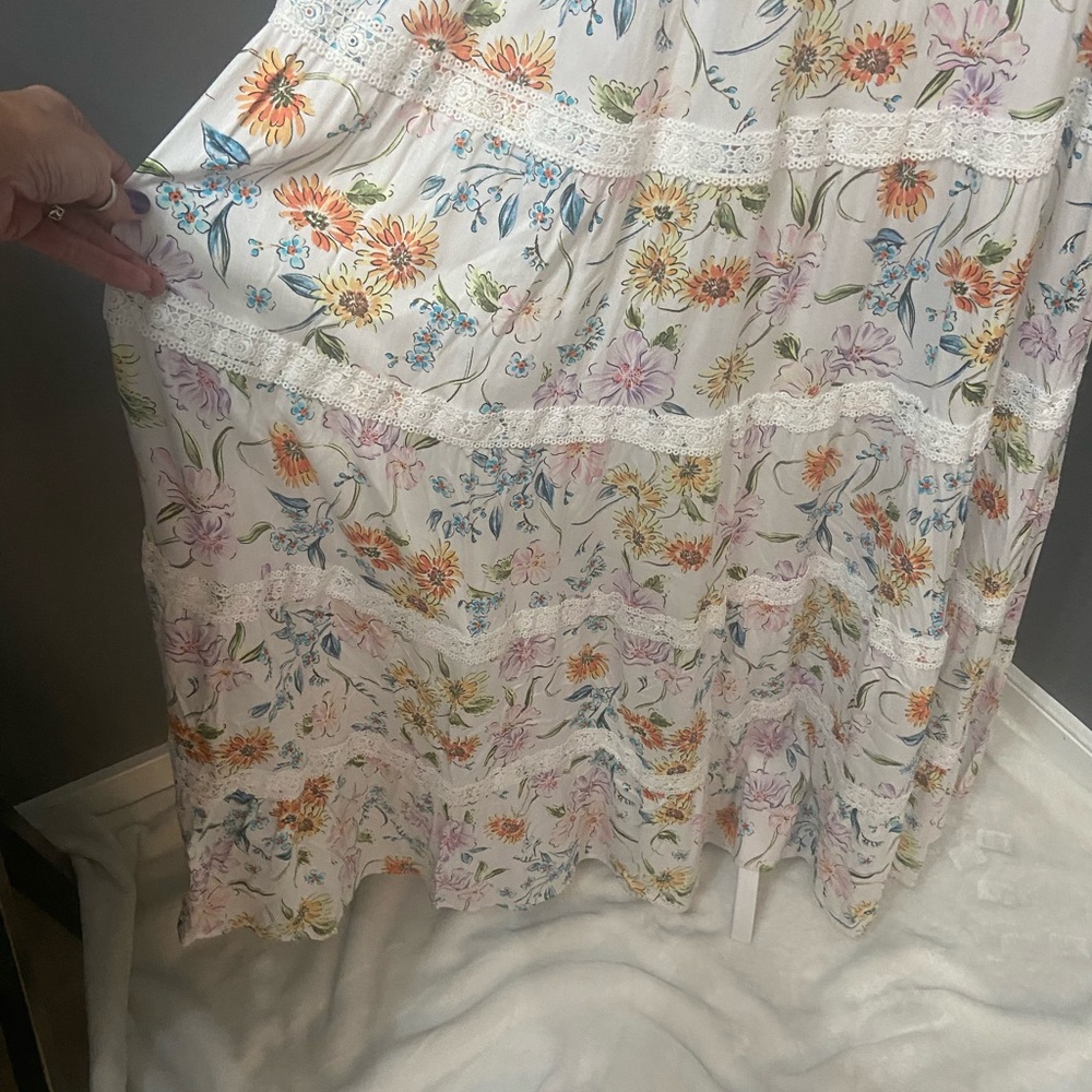 CROWN & IVY Long Maxi Floral Sundress Dress Milkmaid Tiered Lace Smocked XL - Picture 8 of 17
